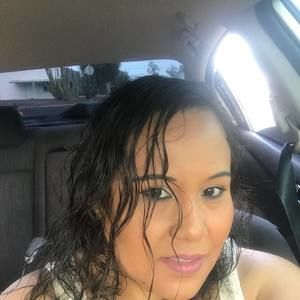 Meet your Posher, Yanely